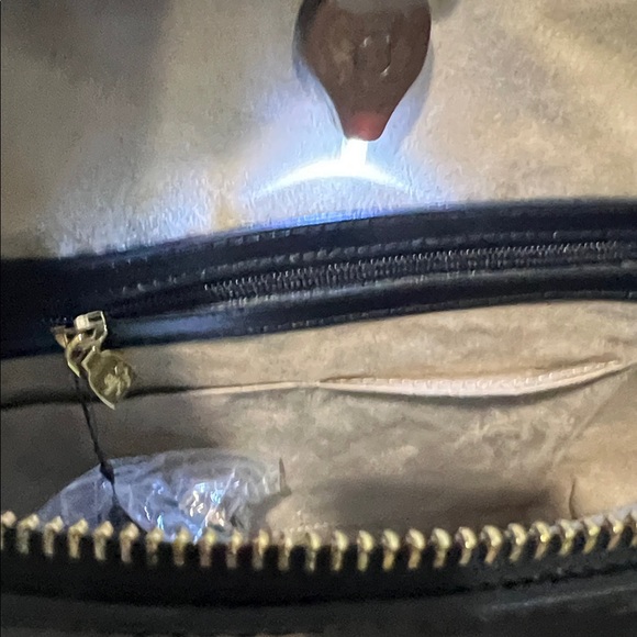 Pratesi Ferenze Black Satchel with Gold Emblem made in Italy. - Picture 7 of 7